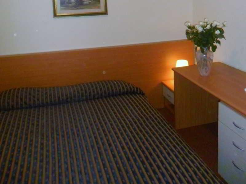 Hotel Indicatore 2*